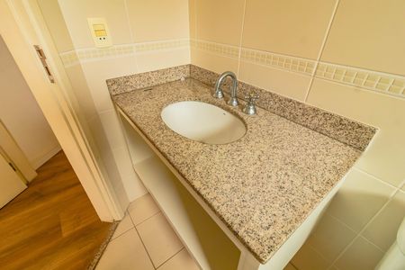 Apartamento para alugar com 123m², 4 quartos e 2 vagas