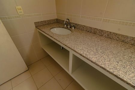 Apartamento para alugar com 123m², 4 quartos e 2 vagas