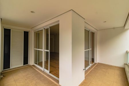 Apartamento para alugar com 123m², 4 quartos e 2 vagas