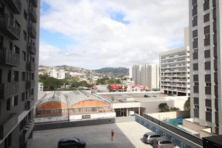 Vista de kitnet/studio à venda com 0 quarto, 30m² em Jardim do Salso, Porto Alegre