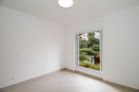 Quarto de apartamento para alugar com 2 quartos, 120m² em Cerqueira César, São Paulo