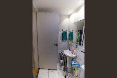 Apartamento à venda com 68m², 3 quartos e 1 vaga Apartamento à venda com 68m², 3 quartos e 1 vagaBanheiro da Suíte