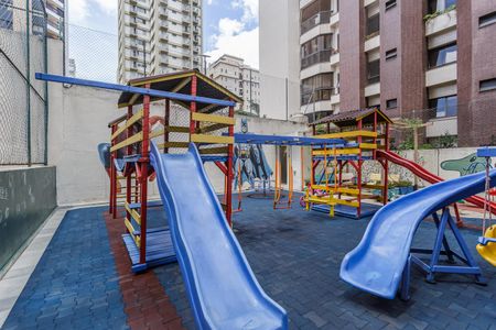 Apartamento para alugar com 110m², 3 quartos e 2 vagas Apartamento para alugar com 110m², 3 quartos e 2 vagasÁrea comum - Playground