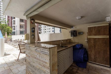 Apartamento para alugar com 110m², 3 quartos e 2 vagas Apartamento para alugar com 110m², 3 quartos e 2 vagasÁrea comum - Piscina