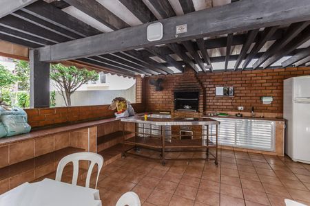 Apartamento para alugar com 110m², 3 quartos e 2 vagas Apartamento para alugar com 110m², 3 quartos e 2 vagasÁrea comum - Churrasqueira