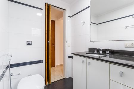 Apartamento para alugar com 110m², 3 quartos e 2 vagas Apartamento para alugar com 110m², 3 quartos e 2 vagasBanheiro da Suíte