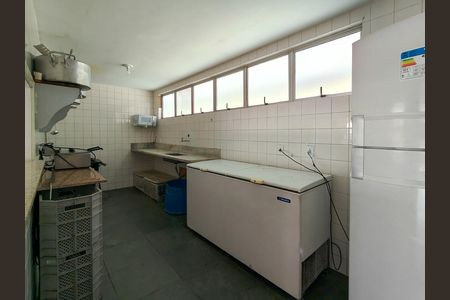 Apartamento à venda com 75m², 2 quartos e 1 vaga Apartamento à venda com 75m², 2 quartos e 1 vagaÁrea comum - Salão de festas