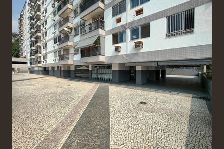Apartamento à venda com 75m², 2 quartos e 1 vaga Apartamento à venda com 75m², 2 quartos e 1 vagaÁrea comum - Playground