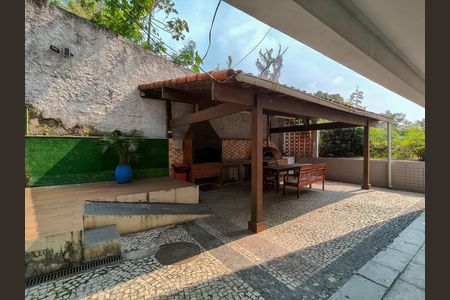 Apartamento à venda com 75m², 2 quartos e 1 vaga Apartamento à venda com 75m², 2 quartos e 1 vagaÁrea comum - Churrasqueira