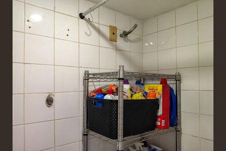 Apartamento à venda com 75m², 2 quartos e 1 vaga Apartamento à venda com 75m², 2 quartos e 1 vagaBanheiro de serviço