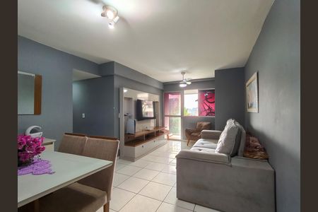 Apartamento à venda com 75m², 2 quartos e 1 vaga Apartamento à venda com 75m², 2 quartos e 1 vagaSala