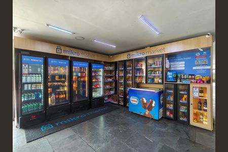 Apartamento à venda com 75m², 2 quartos e 1 vaga Apartamento à venda com 75m², 2 quartos e 1 vagaMercadinho