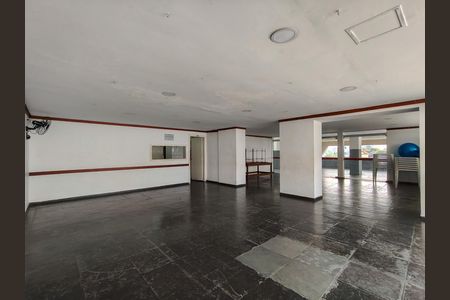 Apartamento à venda com 75m², 2 quartos e 1 vaga Apartamento à venda com 75m², 2 quartos e 1 vagaÁrea comum - Salão de festas