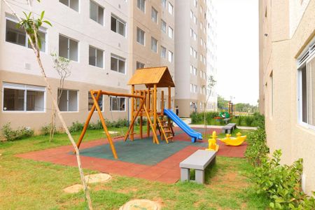 Apartamento para alugar com 32m², 2 quartos e sem vaga Apartamento para alugar com 32m², 2 quartos e sem vagaÁrea comum - Playground