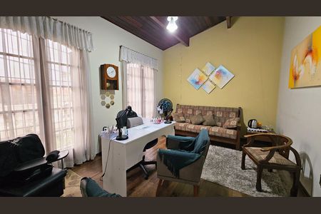 Casa à venda com 3 quartos, 250m² em Jardim Torres Sao Jose, Jundiaí