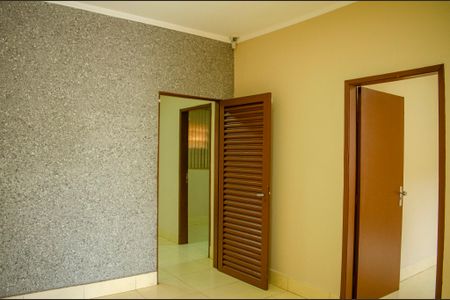 Casa para alugar com 5 quartos, 391m² em Setor Sul, Goiânia