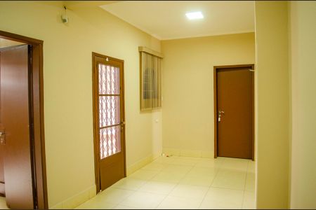 Casa para alugar com 391m², 5 quartos e 5 vagas