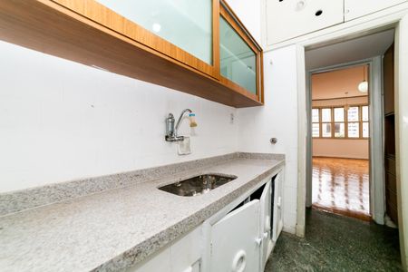 Apartamento para alugar com 130m², 3 quartos e sem vaga Apartamento para alugar com 130m², 3 quartos e sem vagaCozinha