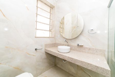 Apartamento para alugar com 130m², 3 quartos e sem vaga Apartamento para alugar com 130m², 3 quartos e sem vagaBanheiro Social