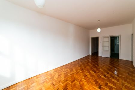 Sala de apartamento para alugar com 3 quartos, 130m² em Centro, Belo Horizonte