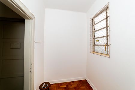 Apartamento para alugar com 130m², 3 quartos e sem vaga Apartamento para alugar com 130m², 3 quartos e sem vagaQuarto de Serviço