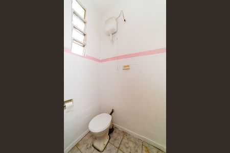 Apartamento para alugar com 130m², 3 quartos e sem vaga Apartamento para alugar com 130m², 3 quartos e sem vagaBanheiro de serviço