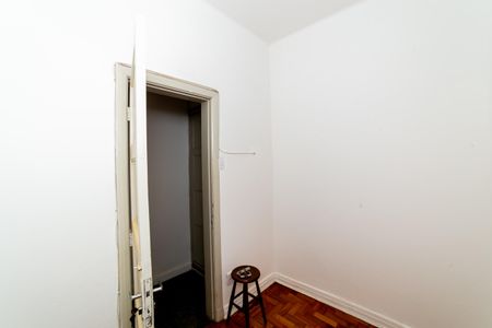 Apartamento para alugar com 130m², 3 quartos e sem vaga Apartamento para alugar com 130m², 3 quartos e sem vagaQuarto de Serviço