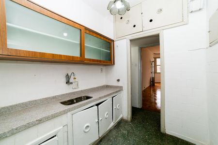 Apartamento para alugar com 130m², 3 quartos e sem vaga Apartamento para alugar com 130m², 3 quartos e sem vagaCozinha