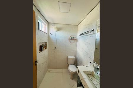Casa à venda com 319m², 3 quartos e 3 vagas