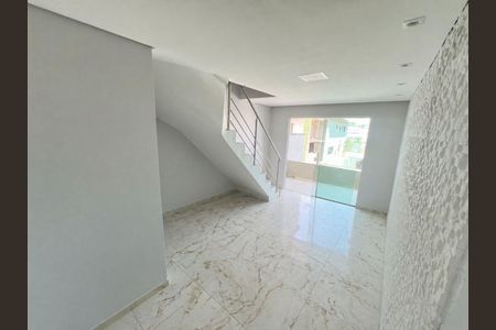 Casa à venda com 319m², 3 quartos e 3 vagas
