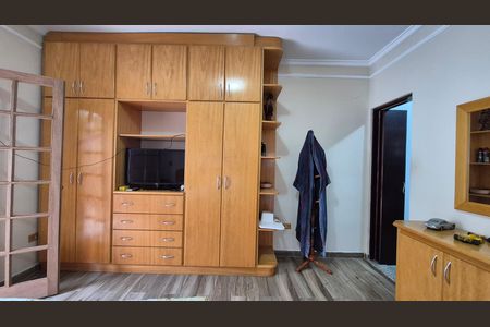 Casa para alugar com 240m², 3 quartos e 2 vagas Casa para alugar com 240m², 3 quartos e 2 vagasQuarto