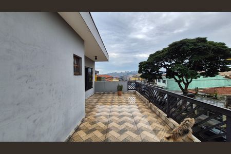 Casa para alugar com 240m², 3 quartos e 2 vagas Casa para alugar com 240m², 3 quartos e 2 vagasArea externa