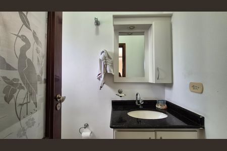 Casa para alugar com 240m², 3 quartos e 2 vagas Casa para alugar com 240m², 3 quartos e 2 vagasLavabo