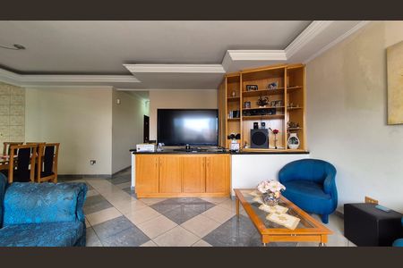 Casa para alugar com 240m², 3 quartos e 2 vagas Casa para alugar com 240m², 3 quartos e 2 vagasSala