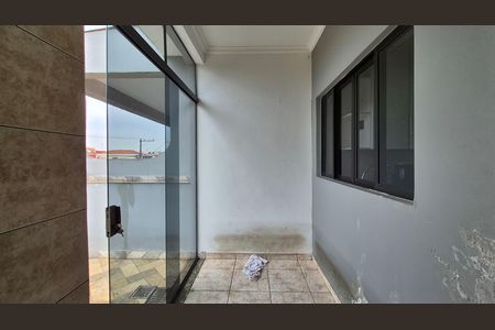 Casa para alugar com 240m², 3 quartos e 2 vagas Casa para alugar com 240m², 3 quartos e 2 vagasArea de serviço