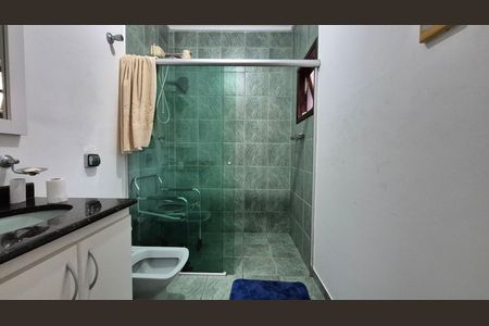 Casa para alugar com 240m², 3 quartos e 2 vagas Casa para alugar com 240m², 3 quartos e 2 vagasBanheiro da suíte