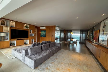 Apartamento à venda com 4 quartos, 253m² em Pinheiros, São Paulo