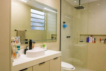Apartamento para alugar com 80m², 2 quartos e 1 vaga Apartamento para alugar com 80m², 2 quartos e 1 vagaBanheiro