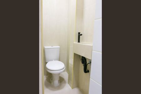 Apartamento para alugar com 80m², 2 quartos e 1 vaga Apartamento para alugar com 80m², 2 quartos e 1 vagaBanheiro de serviço