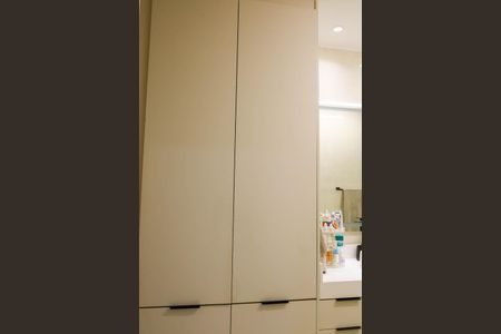 Apartamento para alugar com 80m², 2 quartos e 1 vaga Apartamento para alugar com 80m², 2 quartos e 1 vagaBanheiro