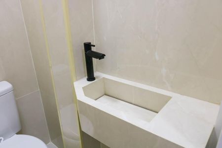 Apartamento para alugar com 80m², 2 quartos e 1 vaga Apartamento para alugar com 80m², 2 quartos e 1 vagaBanheiro de serviço