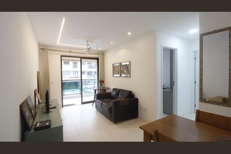 Apartamento para alugar com 2 quartos, 200m² em Vila Nova, Cabo Frio