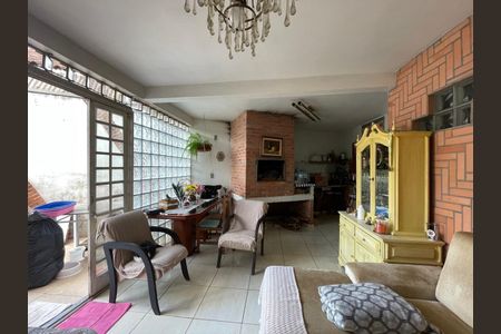 Casa para alugar com 200m², 3 quartos e 4 vagas