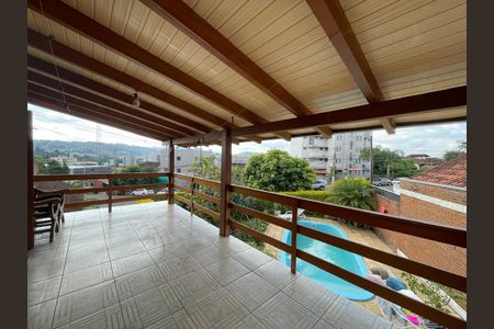 Casa para alugar com 200m², 3 quartos e 4 vagas