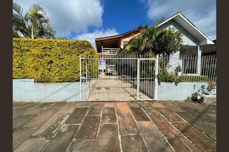 Casa para alugar com 200m², 3 quartos e 4 vagas