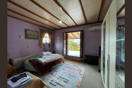 Casa para alugar com 200m², 3 quartos e 4 vagas