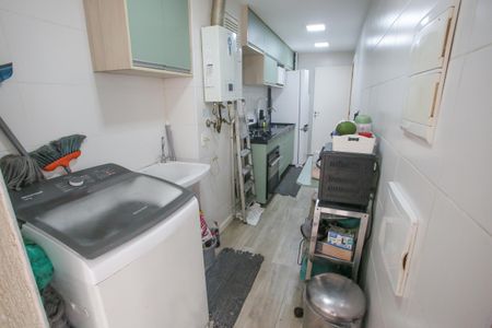 Apartamento à venda com 74m², 2 quartos e 1 vagaÁrea de Serviço