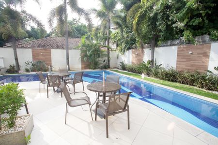 Apartamento à venda com 74m², 2 quartos e 1 vagaÁrea comum - Piscina
