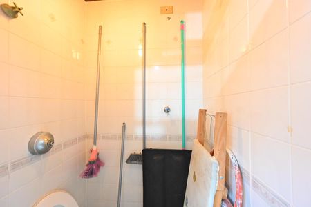 Apartamento para alugar com 65m², 2 quartos e 1 vagaBanheiro de Serviço 