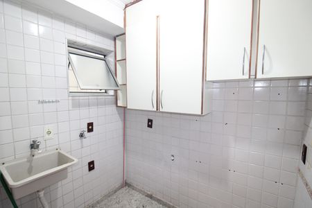 Apartamento à venda com 74m², 3 quartos e 1 vagaÁrea de Serviço